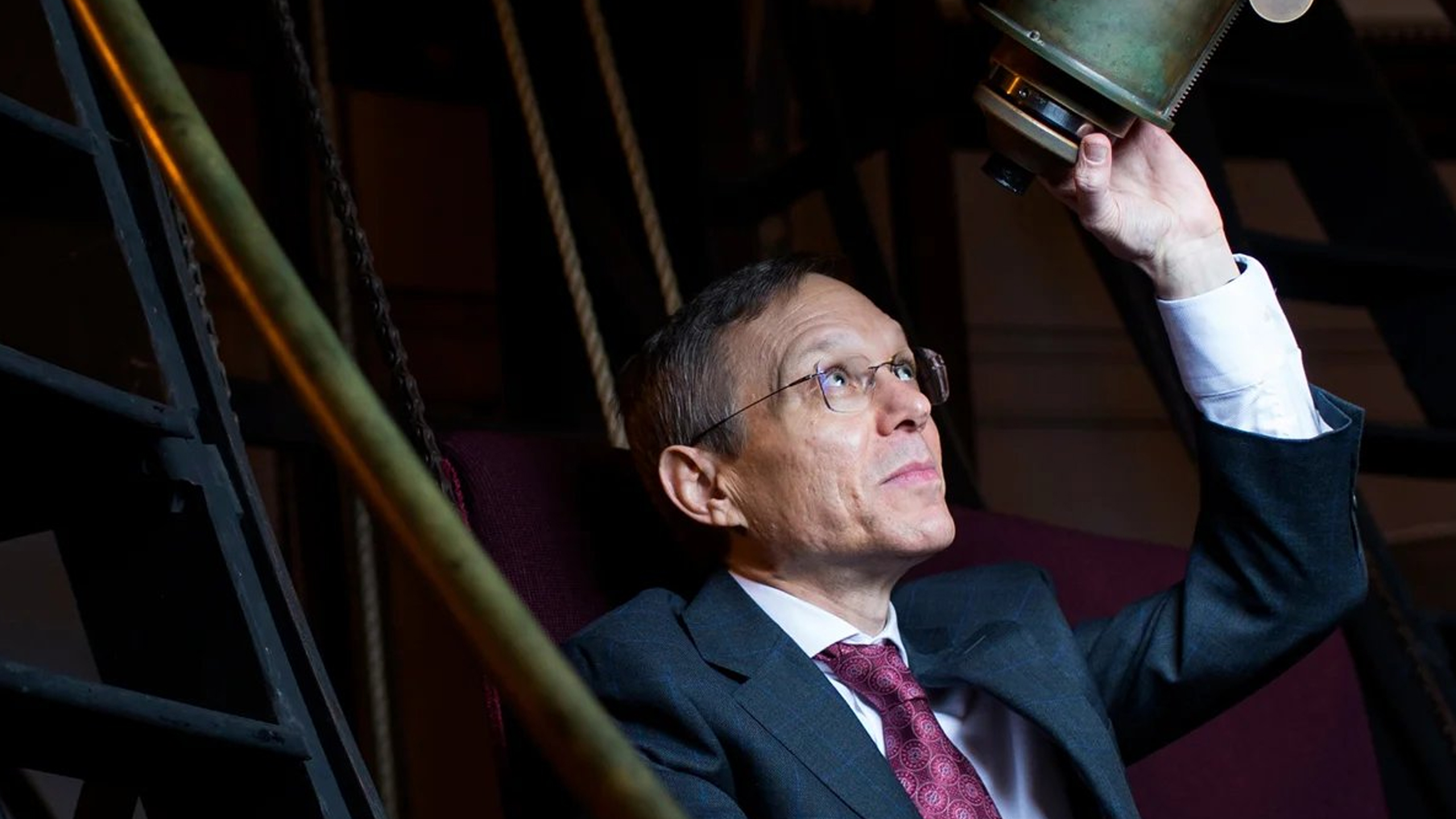 Avi Loeb Reveals How Cosmic Dangers Like 3I/ATLAS Could Threaten Life on Earth